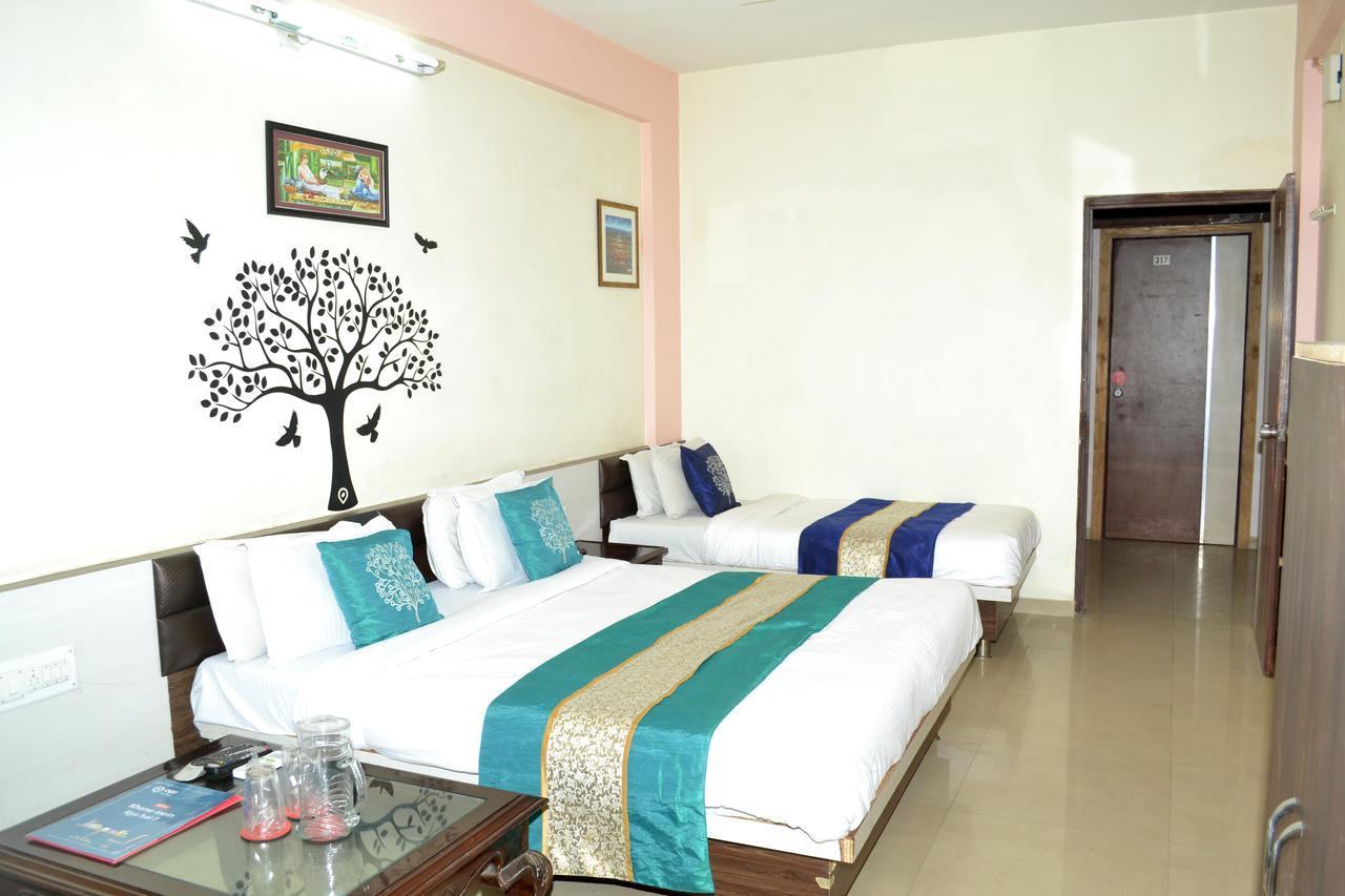 Hotel Neelkanth Residency Gandhinagar Exterior photo