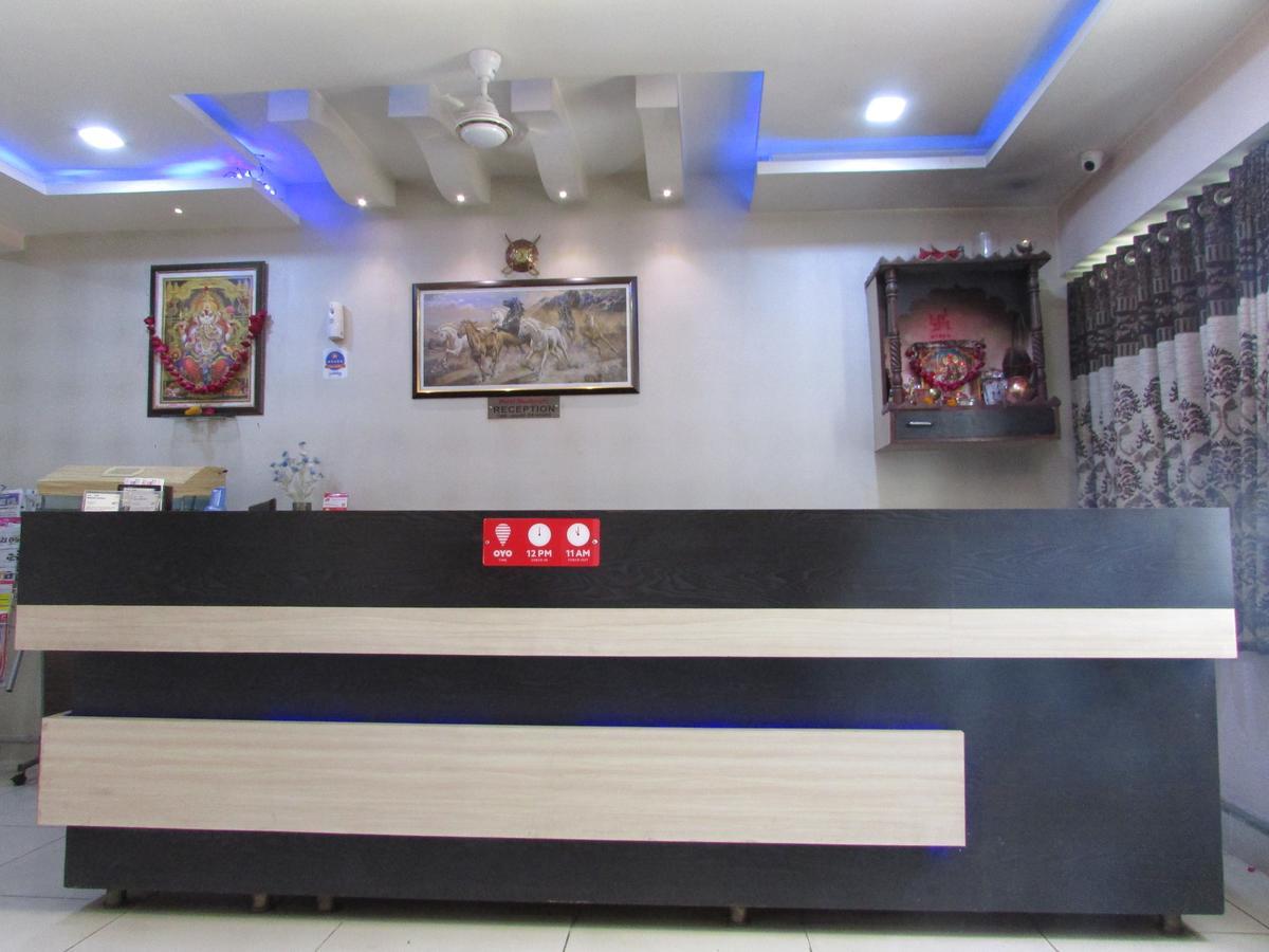 Hotel Neelkanth Residency Gandhinagar Exterior photo